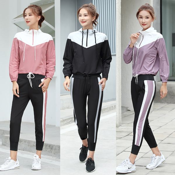 

2020 new women's sportswear set, gym set yoga short sleeve running leggings sports fitness leisure suit quick-drying suit, White;red