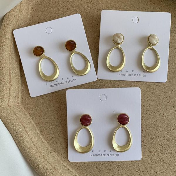 

stud han guodong doors with metal wire drawing geometry resin earrings cold wind ins niche eardrop female, Golden;silver