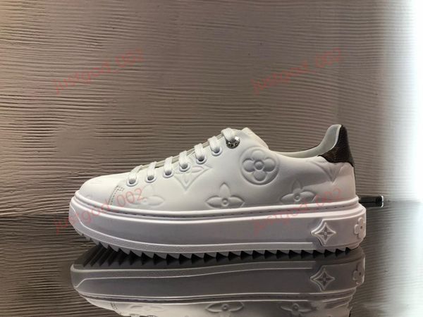 

2020 beautiful women progettista casual sneakers platform bottom shoes lusso solid colors leather shoes 36-41, Black;red