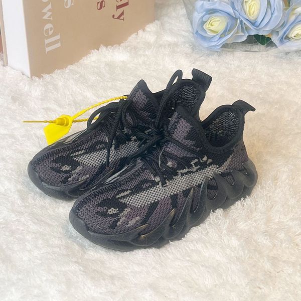 

2022 sport boys and girls casual sneakers children fashion shoes kids sneakers breathable mesh running footwear trainers tenis193a, Black;red