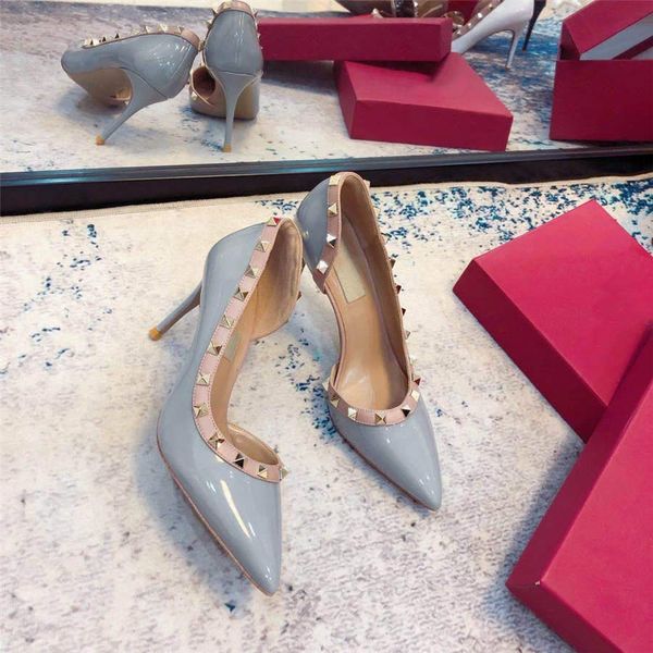 

sandals female summer 2020 new sandals with studded leather high heels and han edition in diamond thick with shoes#6814444, Black