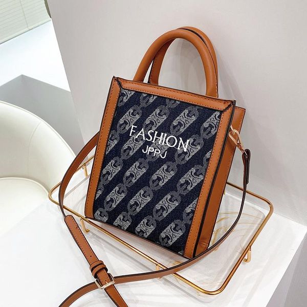 

original design autumn/winter handbags 2020 new fashion messenger bag niche handbag tote bag square width: 17.5cm