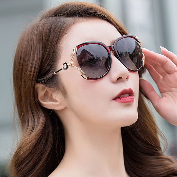 

korean jock 2019 sunglasses new women's fashion net red sunglasses anti ultraviolet polarizing crystal glasses, White;black