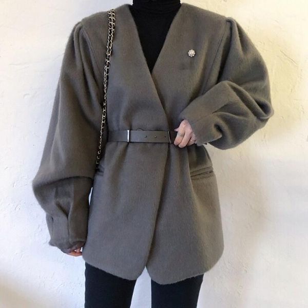 

fashion 2021 autumn winter korean style woolen coat women v-neck solid color loose wool jacket with belt streetwear wool parka1, Black