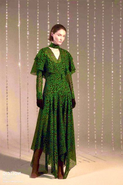 

spring 2021 new women's v-neck leopard print small fresh lace short sleeves irregular patchwork floral dress, Black;pink