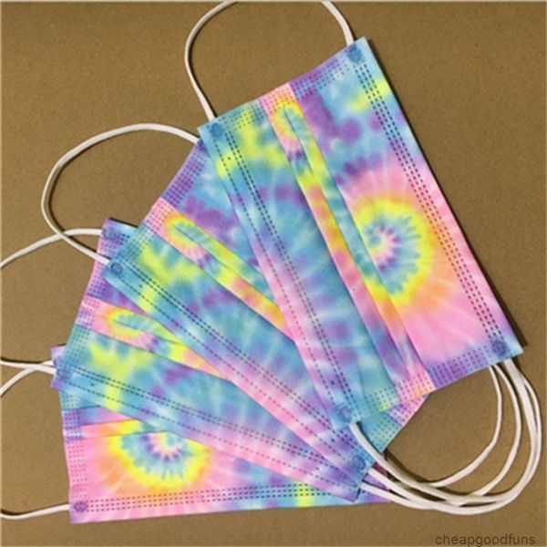 

ujcx1stock three layers of tie-dyed disposable us face mask colorful protective with melt-spray personalized printing party masks 4