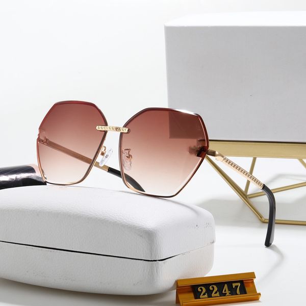 

2021 highly quality summer beach mens woman sunglasses fashion adumbral sunglasses for man women uv400 model 2247 2325 with original box, White;black