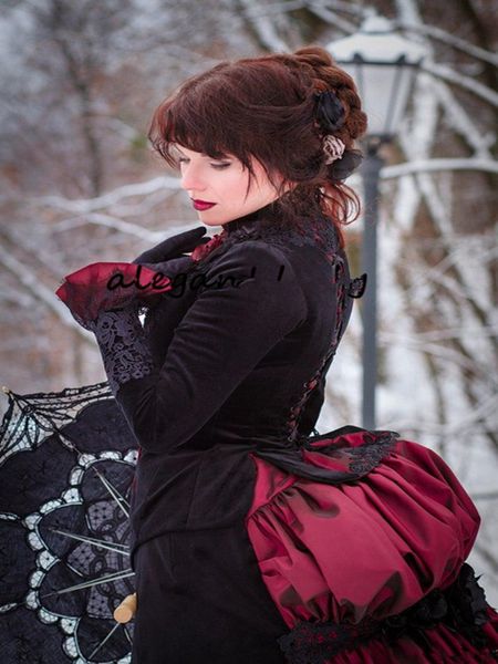 Vintage schwarzes und burgunderrotes Gothic-Hochzeitskleid mit langen Ärmeln, viktorianisches Wanderkostüm, geschäftiger Rock und Samtjacke, Brautkleider226t