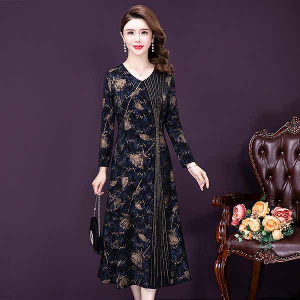 

spring new womens long-sleeved collar western style rhinestone middle-aged fashion temperamental mother bright silk large size dress, White;black