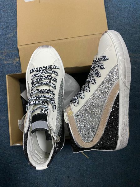 Golden Goode Sneakers Designer Shoes Golden Mid Mid Star Casual Shoes Conteekers Италия Металлические огороженные замши с кожаным снэкером Goose Women 396