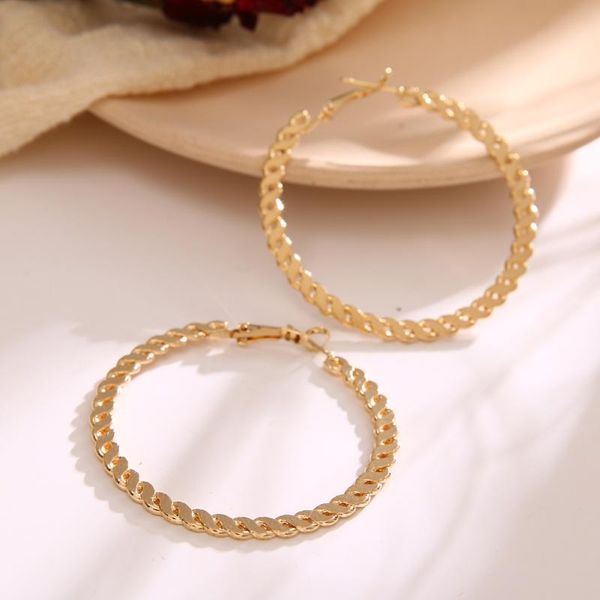 

zovoli большого twisted хооп серьга для женщин 2020 punk заявления геометрической gold circle earings минималистского подарок ювелирных изде, Golden;silver