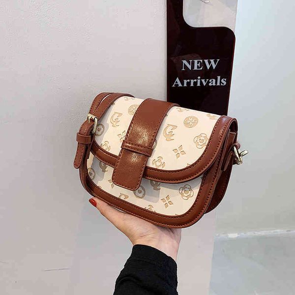 

2022 factory wholesale handbag four color embossed small square summer women's shoulder sweet trend, Black;red