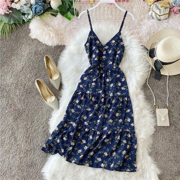 

retro women trumpet dresses 2020 new summer v neck spaghetti strap vintage floral print dress ladies bodcyon long robe1, Black;gray