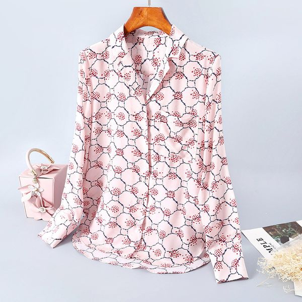 

2020 new women's shirt in early spring long sleeve breasted cardigan silk 0f41, White