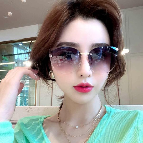 

sunscreen glasses for uv protection women sunglasses 2020 small face summer new fashion ink, White;black