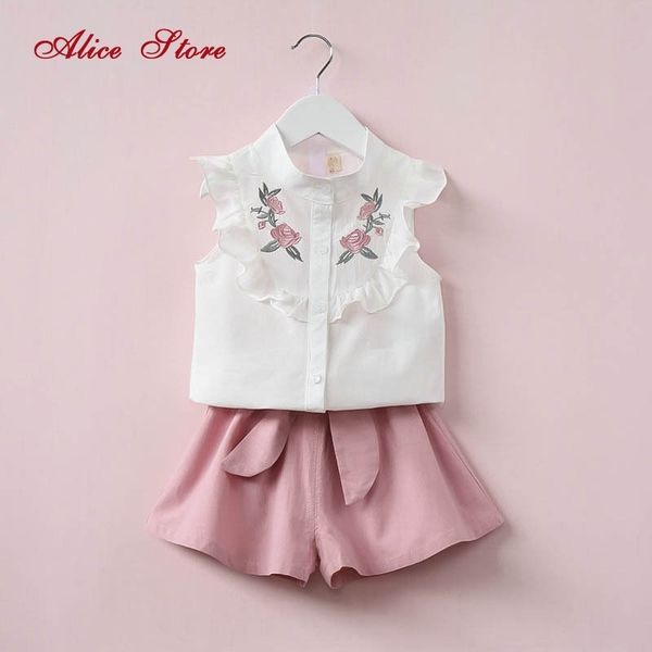 

summer korean baby girls clothing set children heart shirt+bow shorts suit 2pcs kids floral bow clothes set suit y200525, White