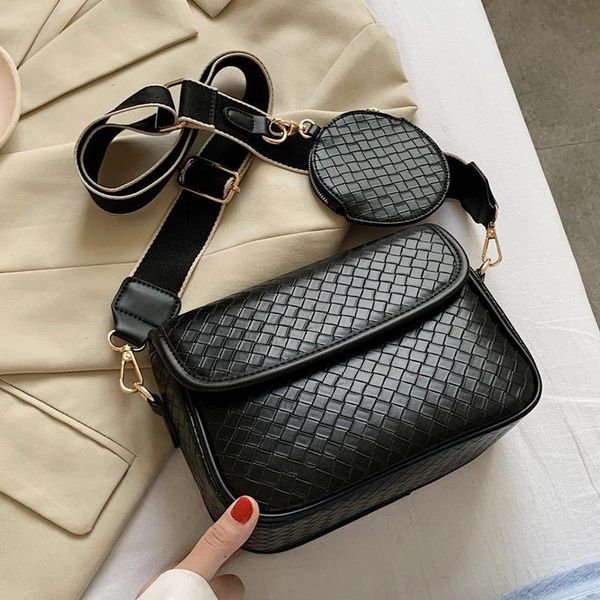 

large-capacity high-quality women's bag 2020 net red new trendy fashion woven messenger bag wild one-shoulder small square