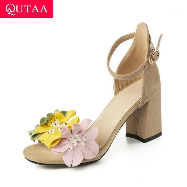 

qutaa 2020 flowers buckle elegant summer ladies pumps quality sheepskin women shoes fashion square high heel sandals size 34-401, Black