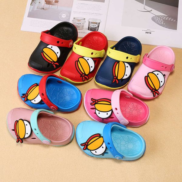 

smart elephant 2020 summer new cartoon cute hole antiskid soft sole men's women's primary and secondary school children's bea, Black;red