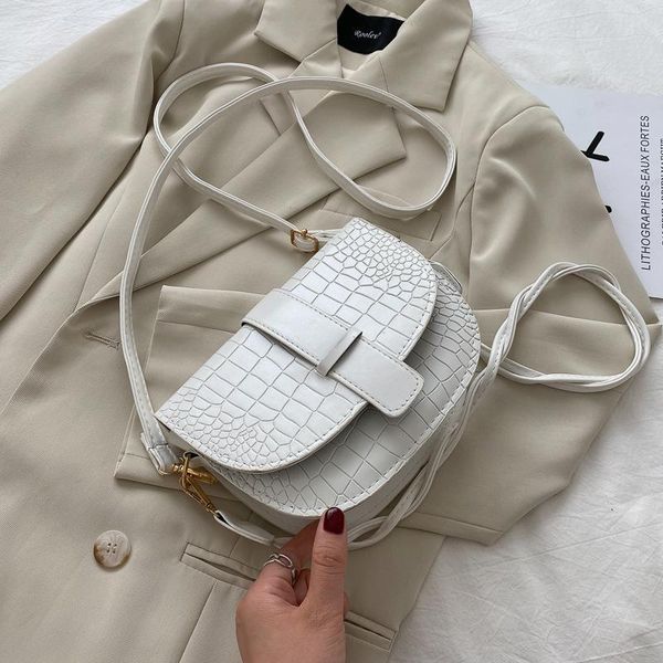 

2020 luxury spring summer fashion new temperament round wood handle flap handbag lady all match bag 896