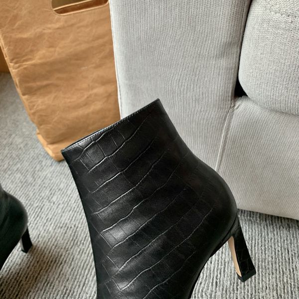 

2021 new cow leather autumn winter ankle fashion thin high heel women shoes pointed toe zipper short boots big size34-43 xwv2, Black