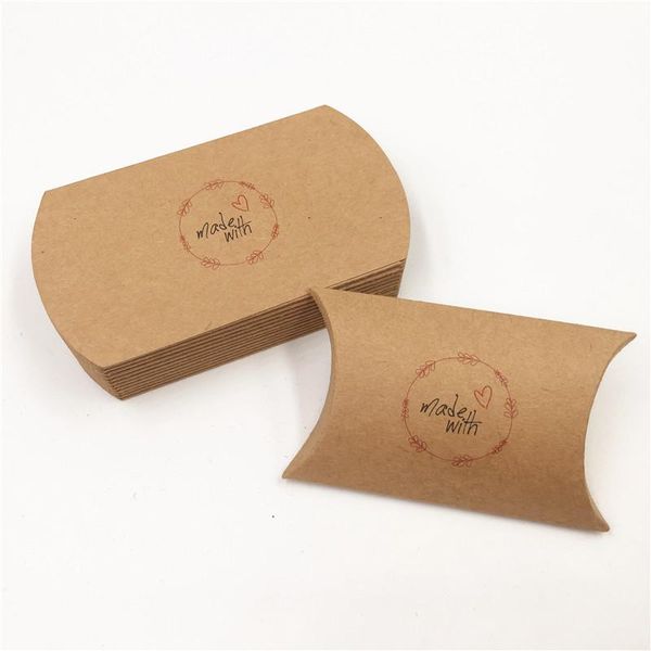 

10шт natural kraft pilllow shape box для подарков дисплей бумаги box свадеб конфеты поставка упаковка для подарков box bbyuro sweet07