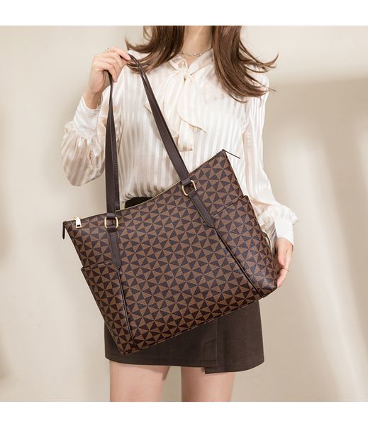 

2022 new fashion large capacity tote bags shoulder underarm bag handbag women's bag