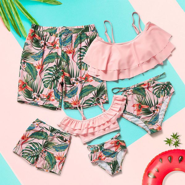 2020 Família Correspondência de Swimwear Rosa Duas Peças Miúdo Kid Menino Bebé Menina Swimsuit Homens Shorts Banheira Mailot de Bain Feminino T200708