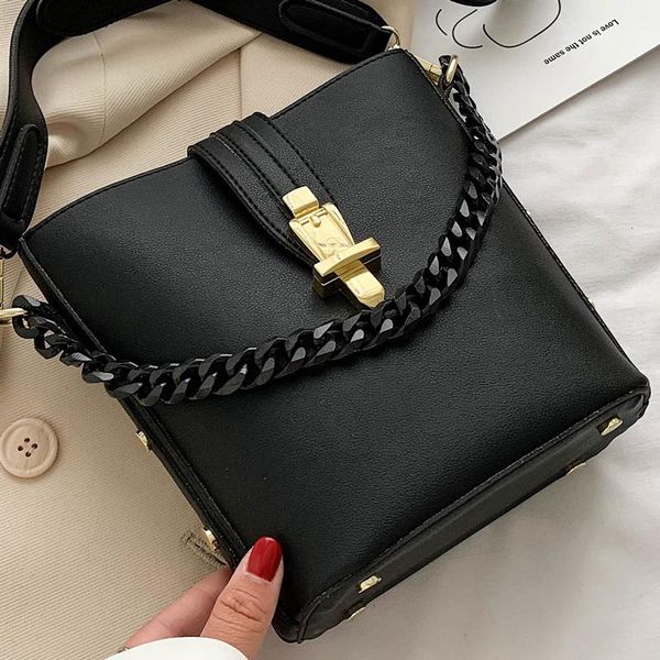 

2020 popular new trendy hundred sloping bag net red one-shoulder bucket bag