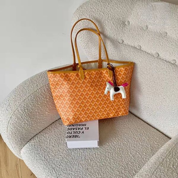 

lassic women's bag shopping bag shoulder tote single-sided pvc handbag