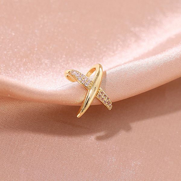 

s2681 fashion jewelry single piece copper gold plated crossed ear clip earrings cross ear cuff earclip earrings, Silver