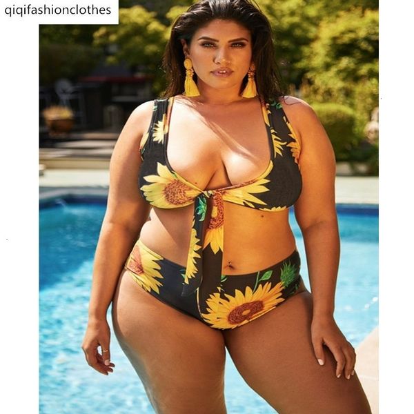 

2019 single bikini printed extra large split swimsuit for women, White;black