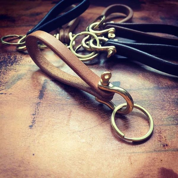 

horseshoe key button layer leather manual pure copper amerika with car pendant simple and creative, Silver