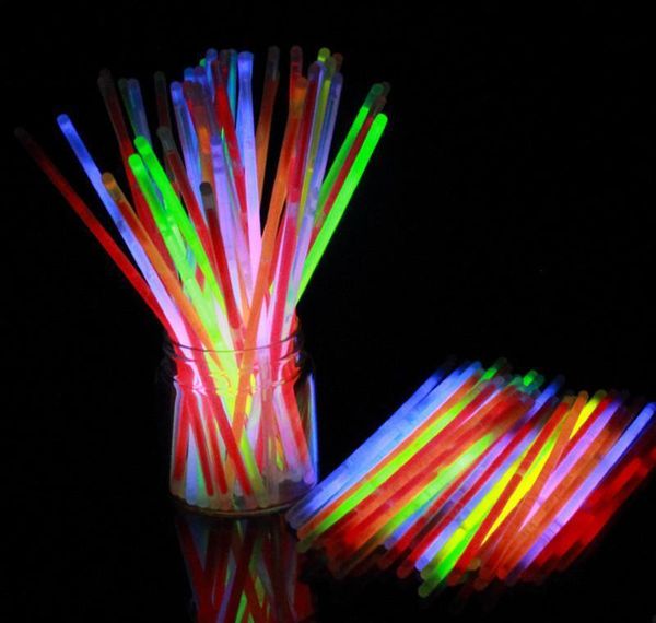 

glow sticks bulk party supplies - glow in the dark fun party pack with 8" glowsticks and connectors for bracelets wmtwjt dayupshop