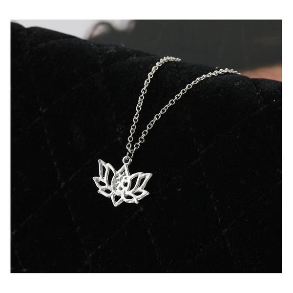 

european and american new alloy necklace hollow-out retro lotus necklace street snecklace female whole sqcwsk homes2007, Silver