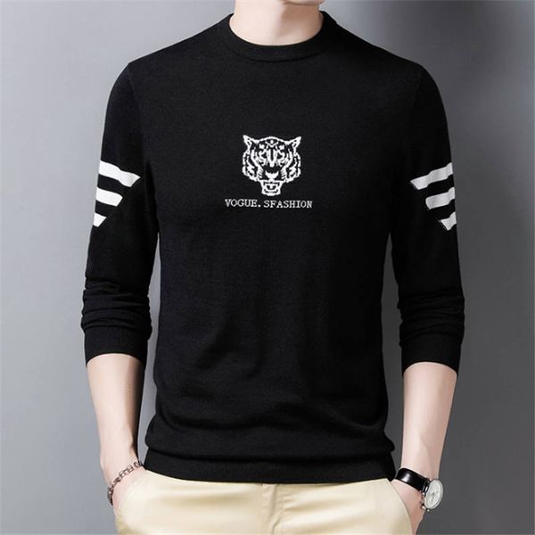 

young and middle-aged men's long-sleeved t-shirts round neck spring and autumn clothes new fashion casual pullover knit sweater slim sw, White;black