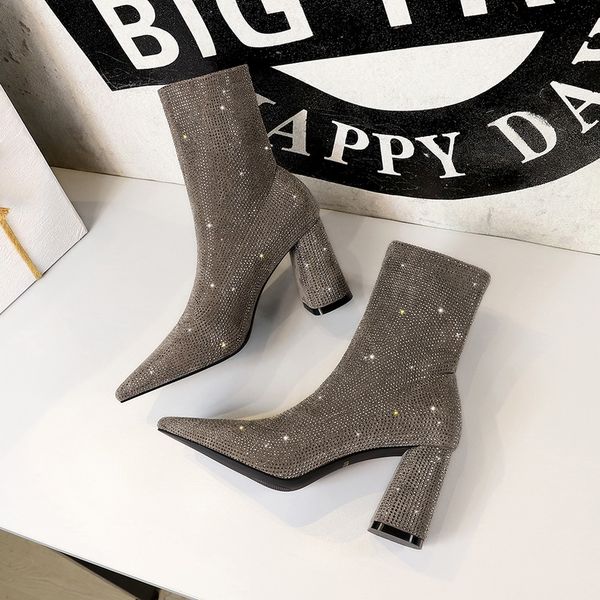 

retro women warm and velvet women's boots vintage block heel ankle boots side zipper high heels women shoes big sizes 34-40, Black