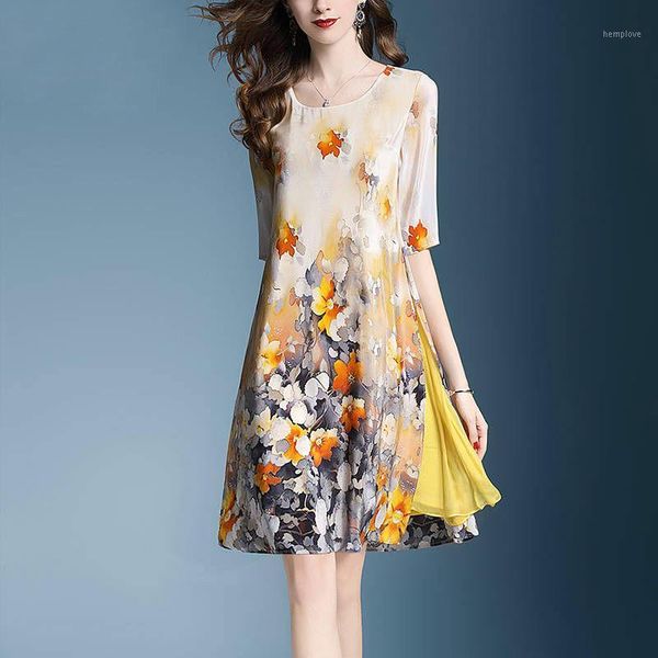 

2020 new summer women fashion imitation silk chiffon print half sleeve dress female o-neck knee-length plus size4xl vestidos y931, White;black