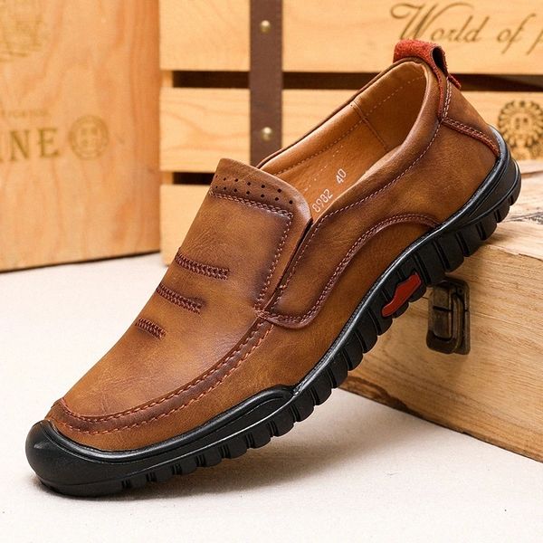 

2020 leather peas shoes men round toe men causal shoes breathable slip on loafers black moccasin soft soles driving footwear man #8u9i