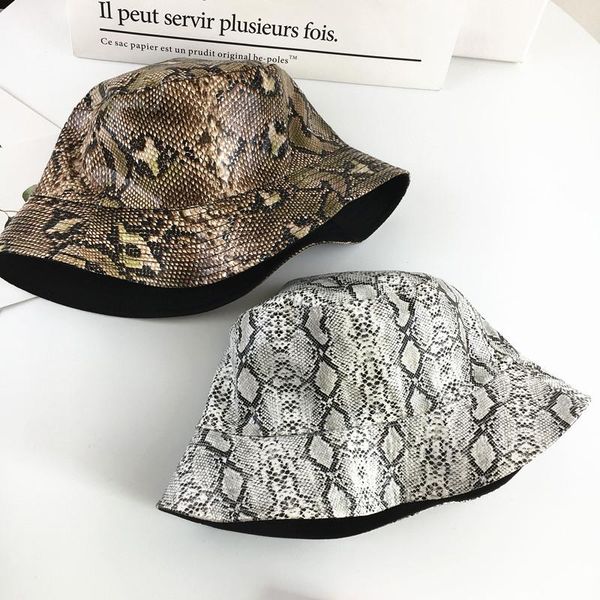 

cloches 2021 cotton snake print both sides bucket hat fisherman outdoor travel sun cap hats for men and women 180, Blue;gray