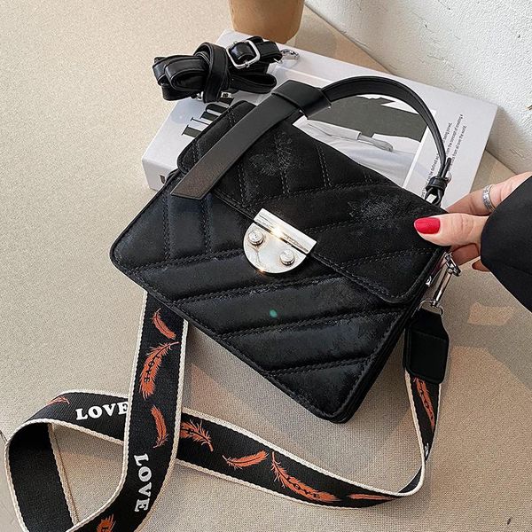 

горячий уникальный дизайн сумки ретро вышитый lingge сумки элегантных квадратного мешок плечо ширина 20см