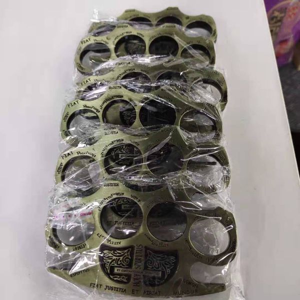 

alloy window breaker hand clasp weapon ring self defense concealed weapon defense escape totem finger tiger four fingers 202