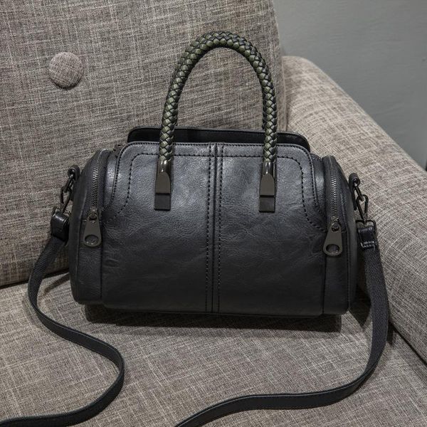 

1pcs new women's bags simple leather slant edgy bag woven one shoulder bag stylish retro handbag