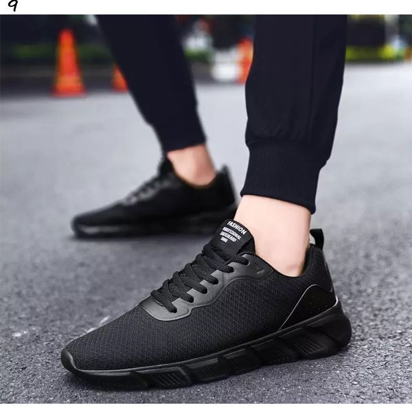 

new 2021 with socks brown black white men casual shoes mens trainers outdoor sports sneakers breathable fashion jogging running shoes