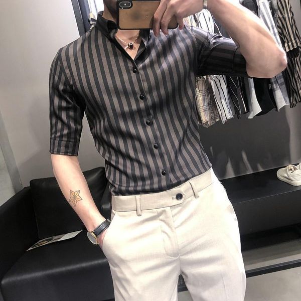 

striped shirt male korean casual net celebrity live five-point sleeve shirt trending young students in sleeve1, White;black
