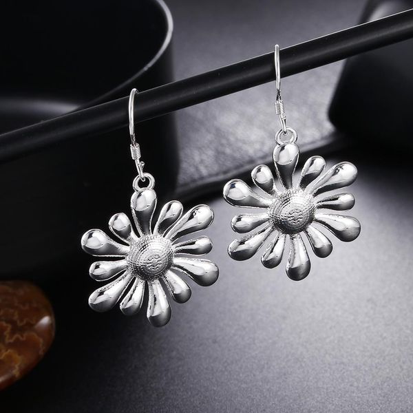 

promotion cute lady retro women silver color flower earrings charms cute nice fashion classic jewelry charms wedding le023 h jllnil, Golden