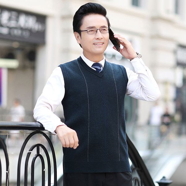 

new dad's knitted in 2020 and old people's bottomed vest middle aged men's autumn sweater, Black;white