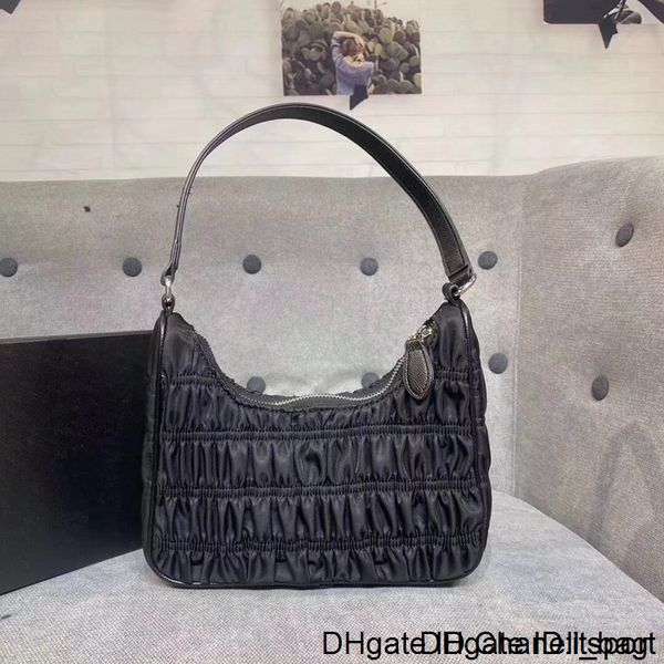 

2020 new luxury pleated nylon hobos handle bag colorful desigin style for women 33