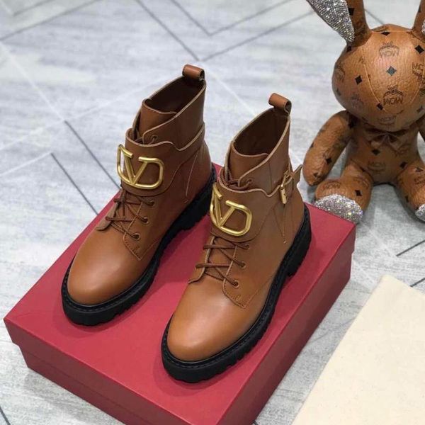 

zapatos de mujer genuine leather ankle boots woman metal decora boots woman short round toes, Black