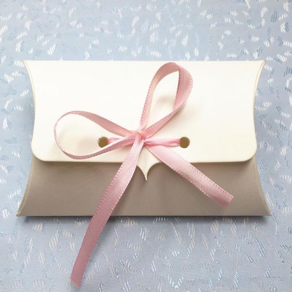 

24pcs/lot kraft paper 12.5*8*2.5cm pillow gift box wedding party favors gift candy boxes with pin jllcvg